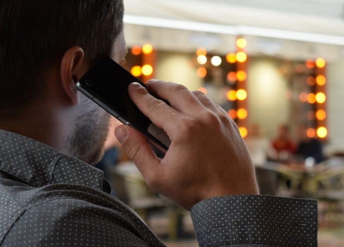 WhatsApp vai poder te ligar para verificar sua conta