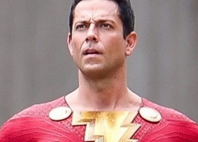 Preparados? 'Shazam 2: Fúria dos Deuses' ganhou o primeiro teaser, que traz o ator Zachary Levi em um uniforme totalmente repaginado. Imagem: Instagram/Reprodução