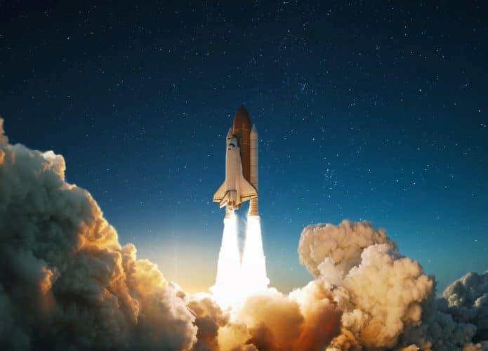 Ilustração mostra um foguete espacial sendo lançado de sua plataforma