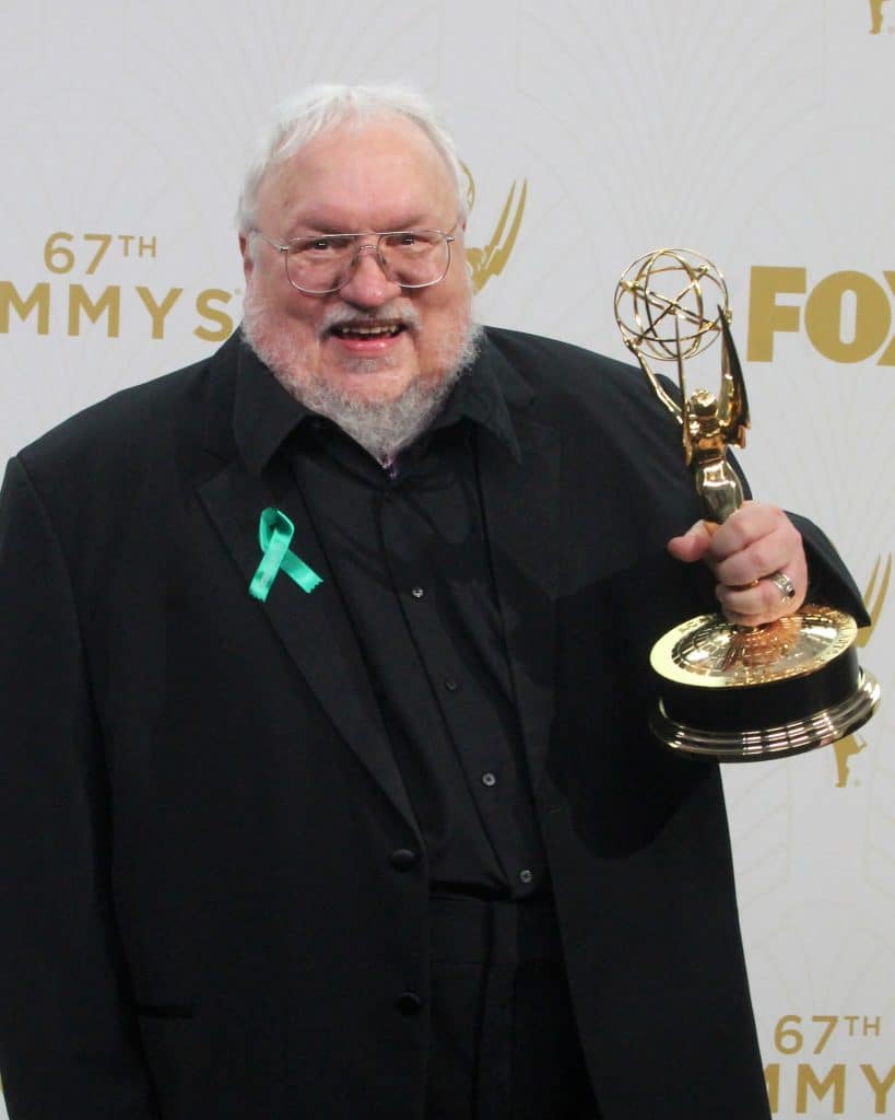 George R.R. Martin é o escritor da saga 'As Crônicas de Gelo e Fogo', que originou a série 'Game Of Thrones'. Imagem: Kathy Hutchins / Shutterstock.com. Imagem: Kathy Hutchins / Shutterstock.com