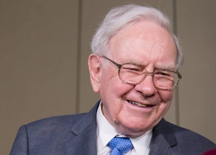 warren-buffett-695x500