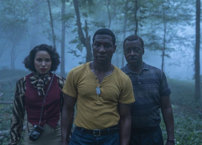 Courtney B. Vance, Jurnee Smollett e Jonathan Majors em 'Lovecraft Country'. Imagem: HBO/Divulgação