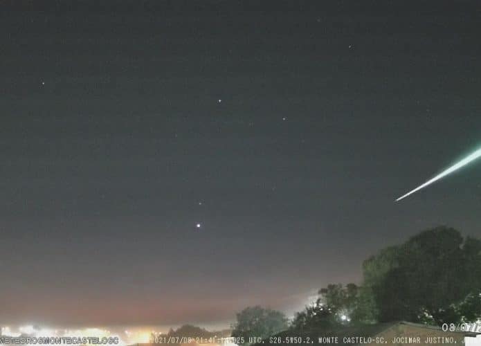 Meteoro registrado pela estação JJS5 em Monte Castelo, SC