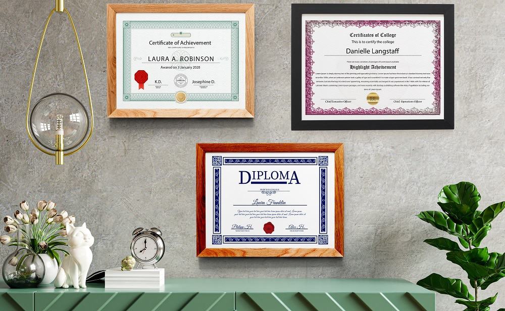 Parede com certificados