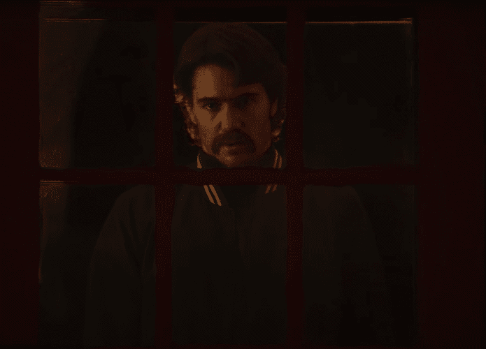 Chad Michael Murray como o famoso assassino serial em cena do filme Ted Bundy American Boogeyman