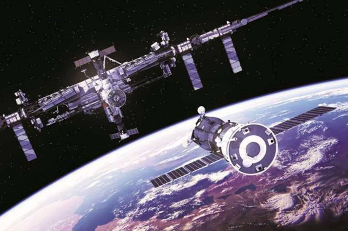 Ilustração mostra o módulo Nauka chegando à estação espacial internacional