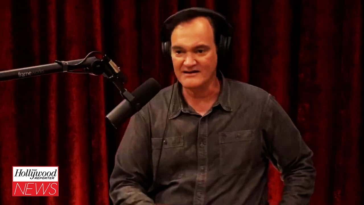 De forma bem-humorada, Quentin Tarantino rebate várias controvérsias e críticas de carreira. Imagem: THR/Reprodução