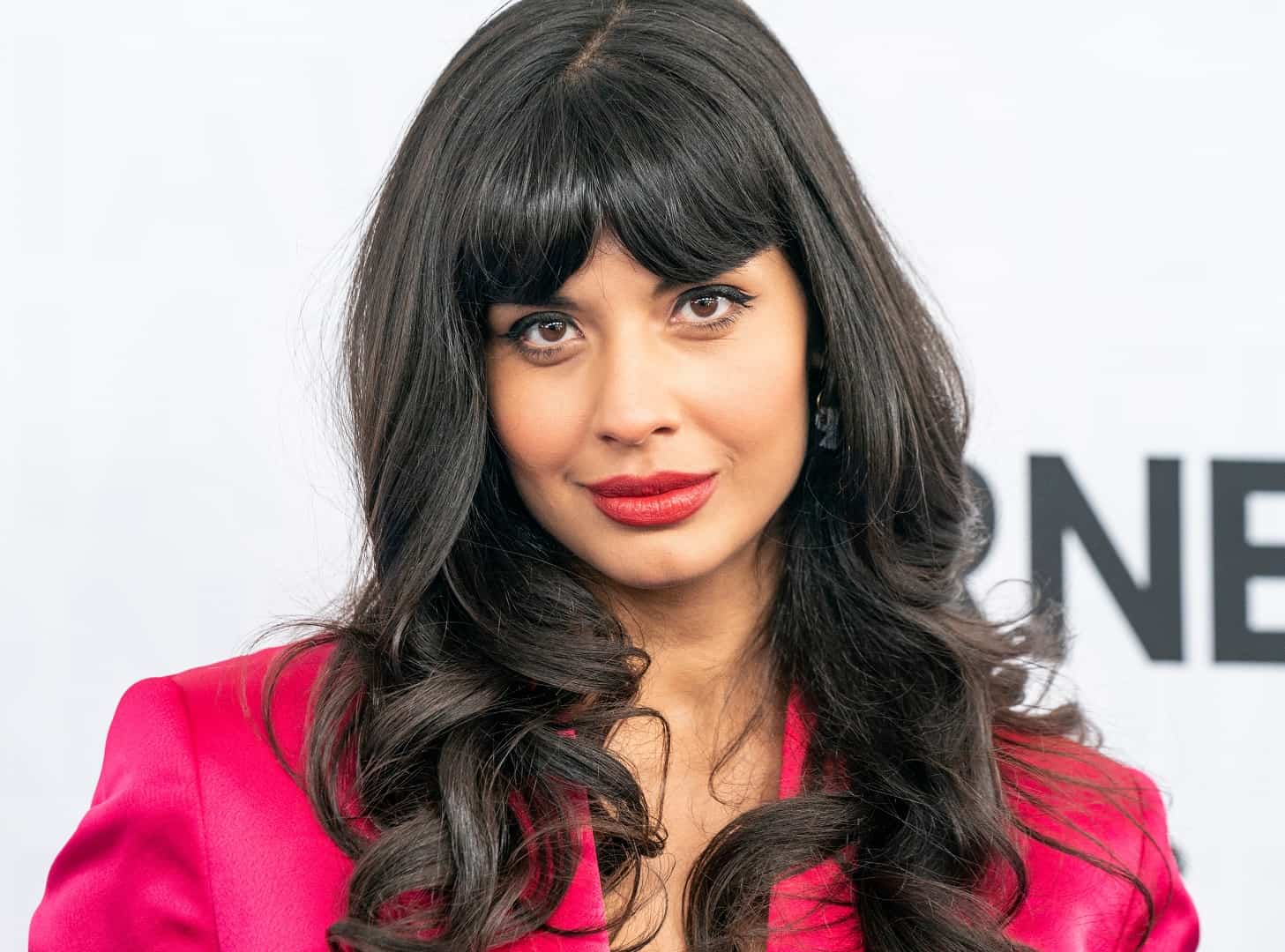 Jameela Jamil comparece às chegadas do WarnerMedia Upfront 2019 fora do The Theatre no Madison Square Garden. Imagem: lev radin / Shutterstock