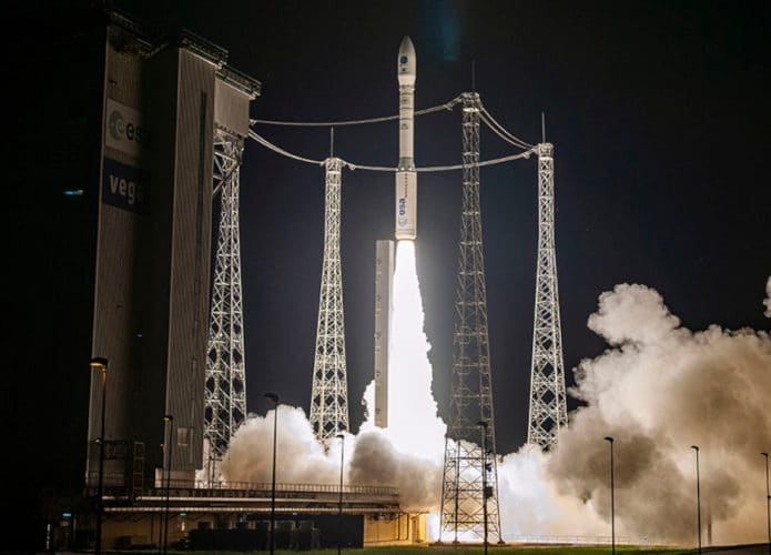 Lançamento de um foguete Vega, da Arianespace