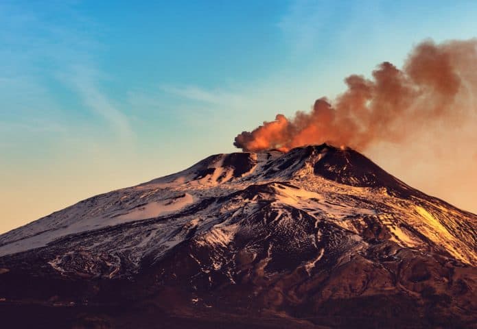 Fumaça do Monte Etna