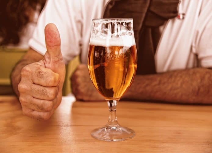 copo com cerveja