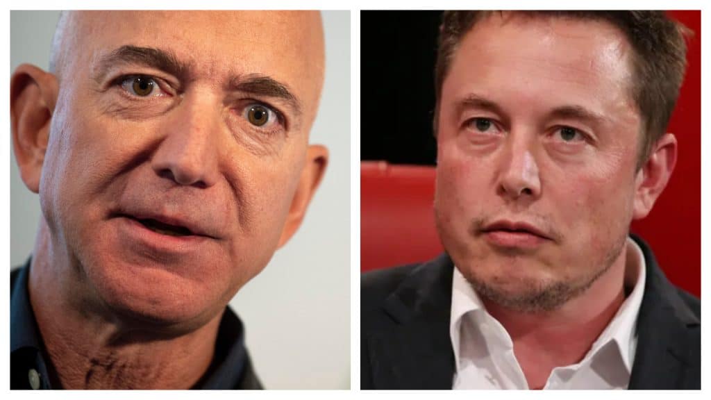 Montagem mostra Jeff Bezos e Elon Musk se encarando