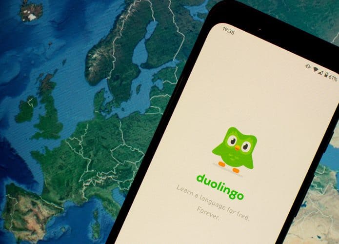 Duolingo anuncia novo plano familiar. Imagem: John B Hewiit/Shutterstock