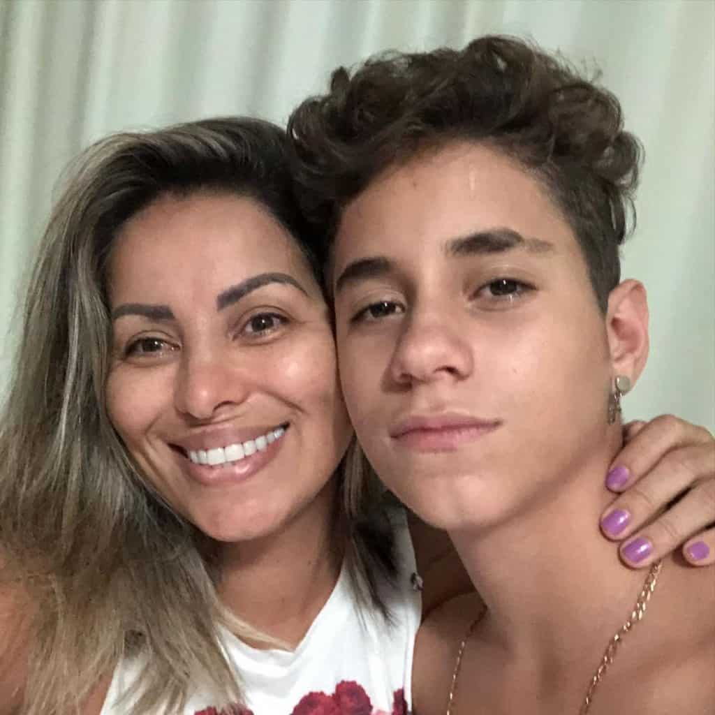 Filho da cantora Walkirya é encontrado morto após sofrer ódio nas redes sociais