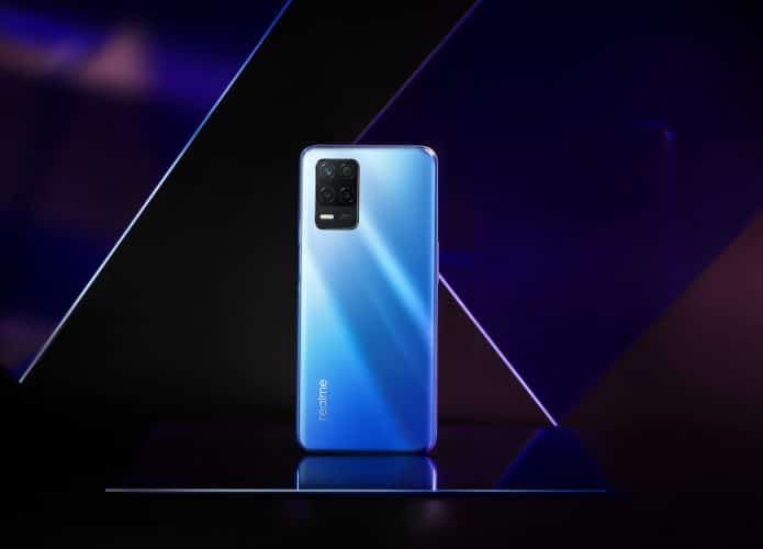 Realme 8 5G azul (Imagem: divulgação/Realme)