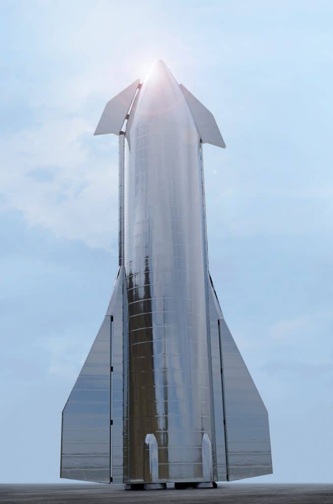 Imagem mostra a espaçonave da SpaceX - a Starship - que deve ter dois componentes de pouso alterados pela empresa