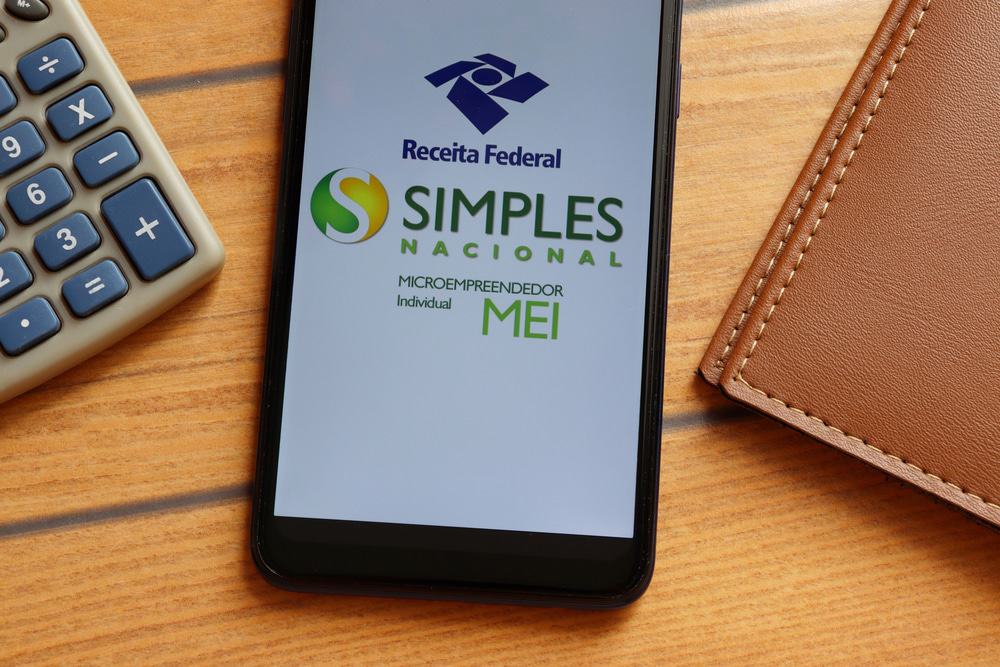 Aplicativo do MEI, Microempreendedor Individual (Simples Nacional), aberto na tela de um smartphone