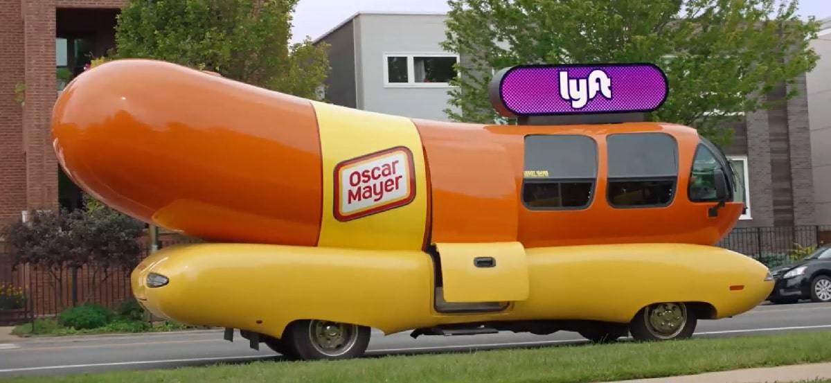 Wienermobile fabricado pela Oscar Mayer (ou o 