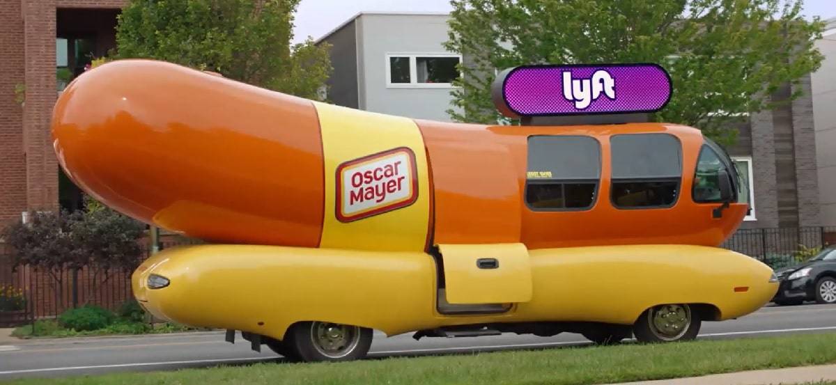 Wienermobile fabricado pela Oscar Mayer (ou o "salsichamóvel")