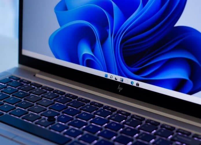 Windows Update vai emitir alerta quando computador estiver compatível com Windows 11. Imagem: SDX15/Shutterstock