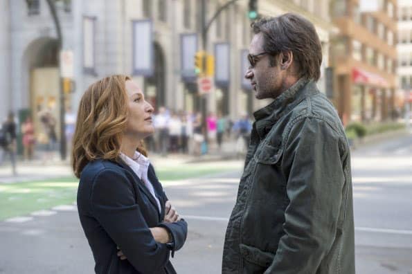 Gillian Anderson e David Duchovny em 'Arquivo X'