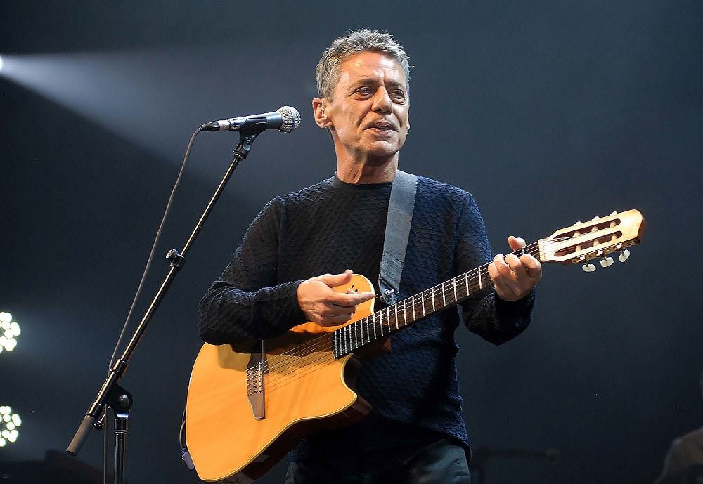 Empresa é condenada a indenizar Chico Buarque após usar meme do cantor em campanha publicitária. Imagem: A. Paes/iStock