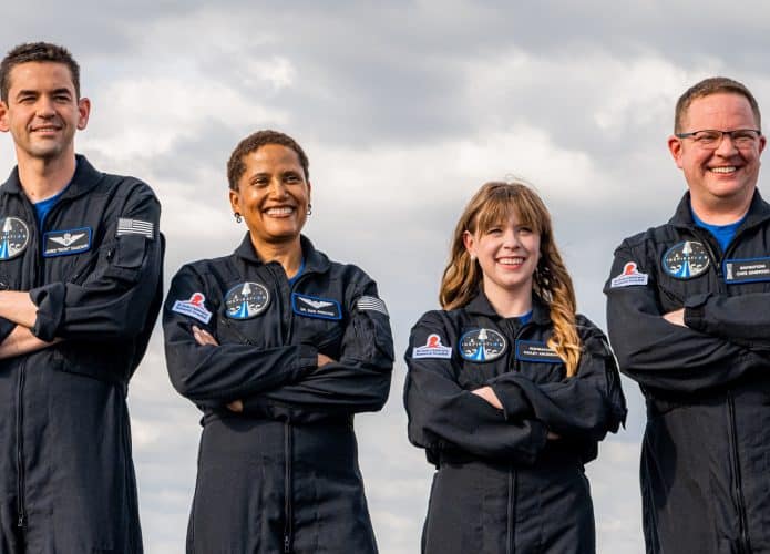 Countdown_Inspiration4_Mission_To_Space_DSC_0660-695x500