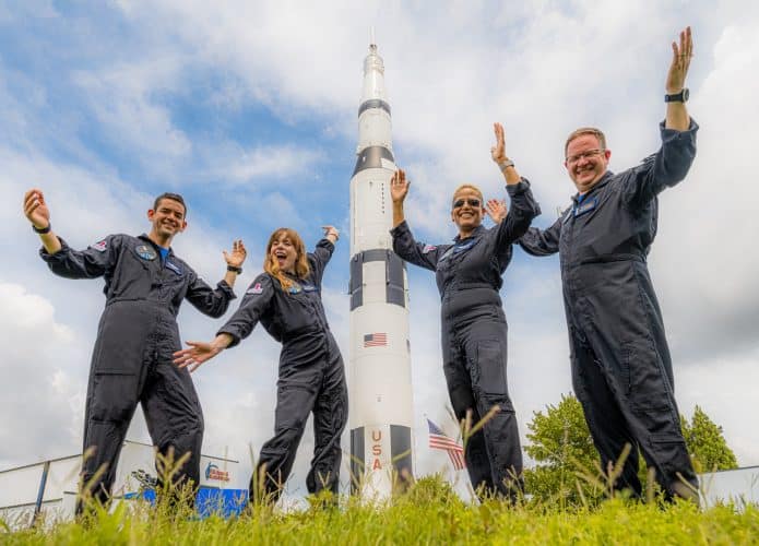Countdown_Inspiration4_Mission_To_Space_DSC_2881-695x500