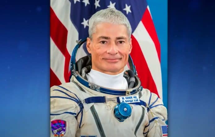Mark-Vande-Hei-Nasa-695x442