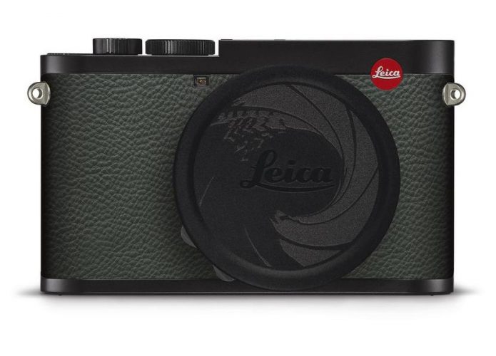 Câmera Leica 007 Edition com a tampa da lente