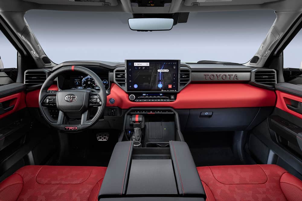 painel interno do toyota tundra