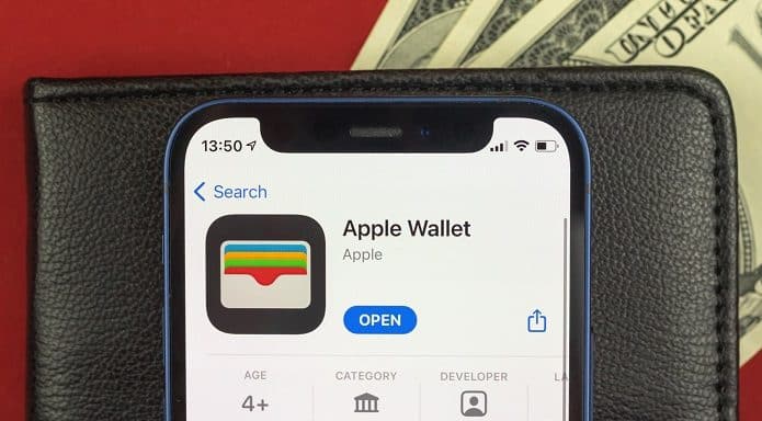 Imagem mostra o logo do app Wallet, do iPhone, na tela de um smartphone