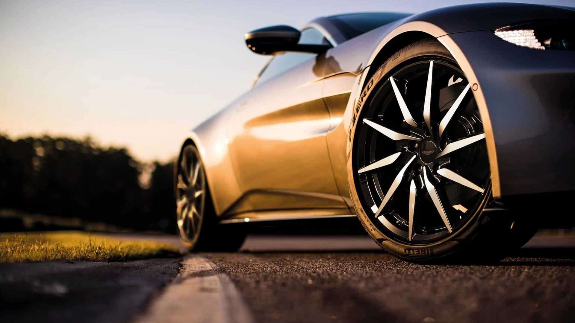 detalhe do pneu do Vantage F1