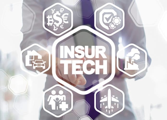 Ilustração conceito de insurtech. Startups que ofertam seguros de vida, carro e residencial