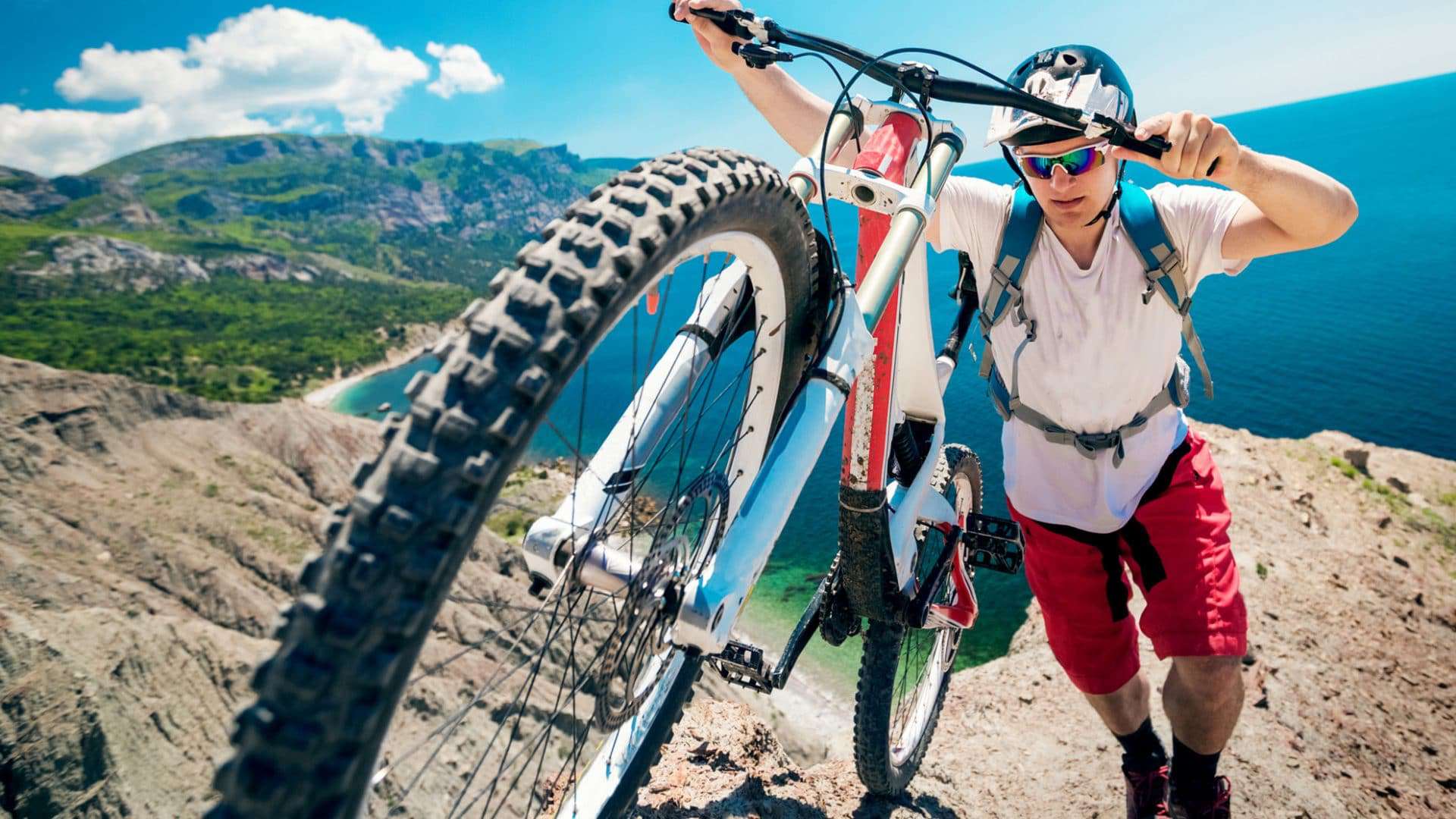 Tecnologia: bicicleta subindo a ladeira