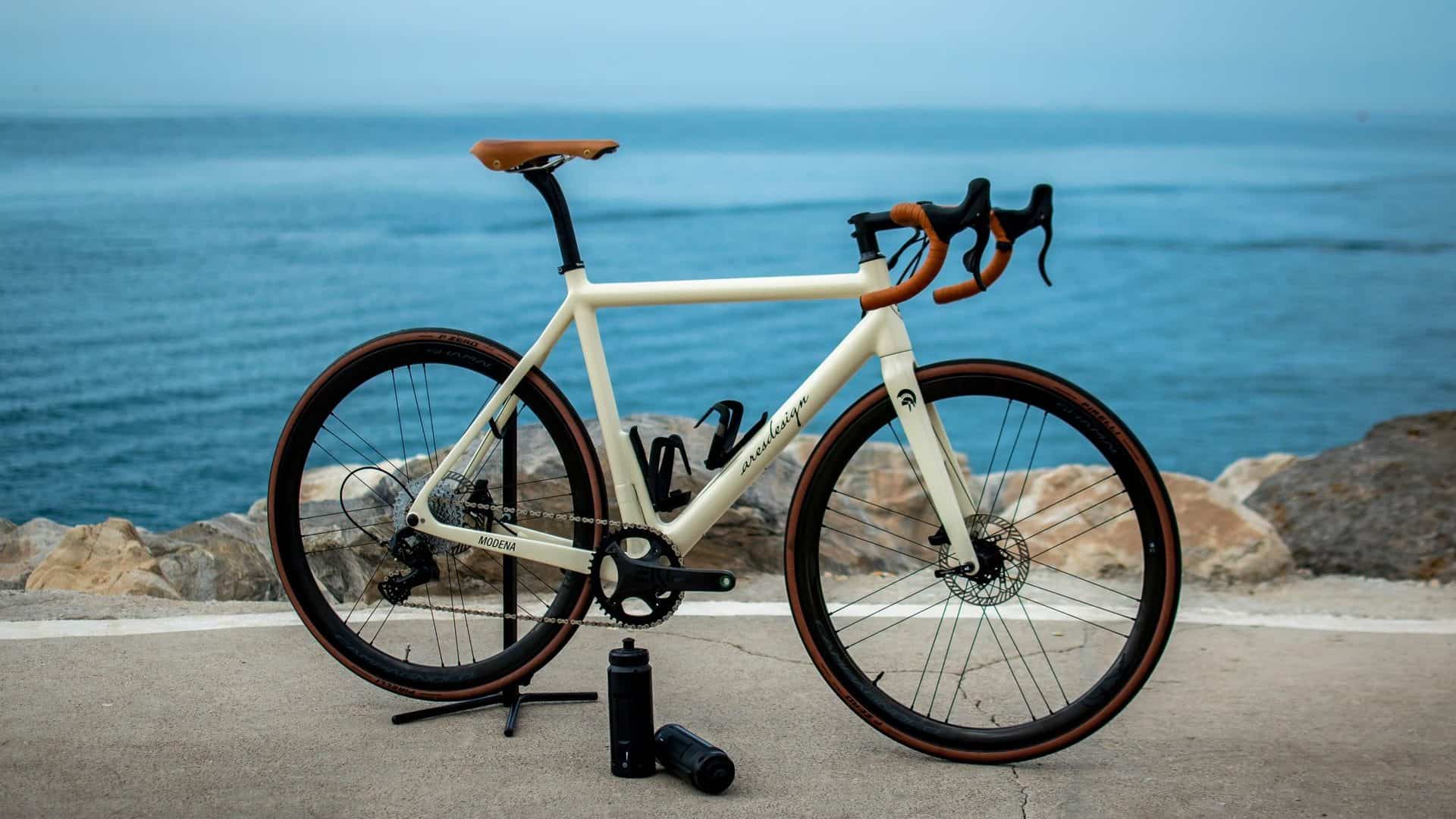 Super Leggera, uma leve e-bike da Ares Design