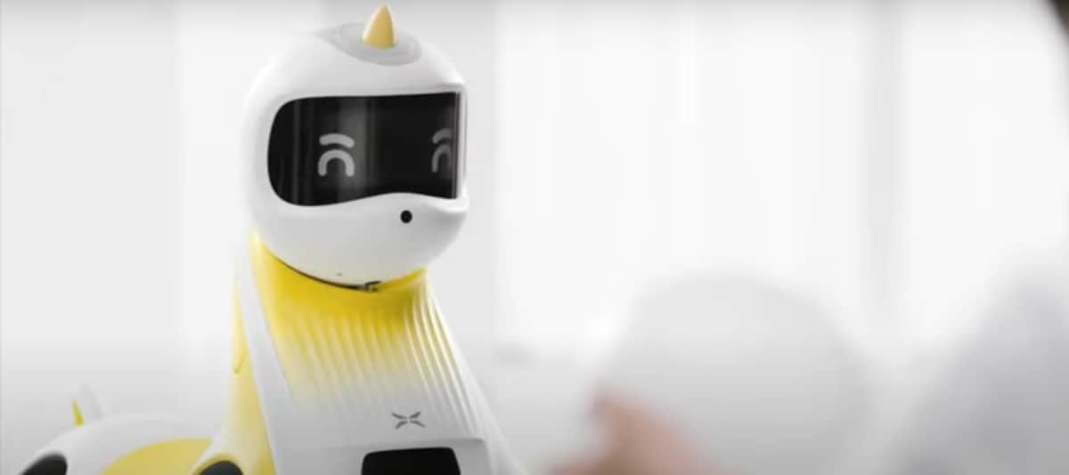 Unicórnio robô para crianças da Xpeng.
