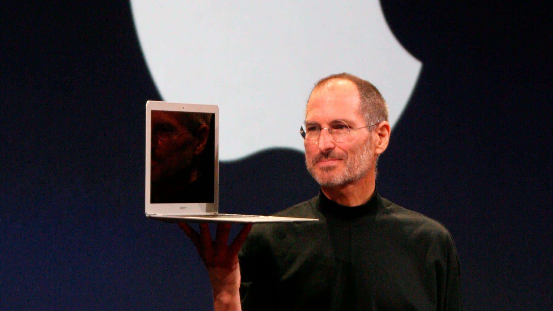 Steve Jobs no lançamento do MacBook Air em 2008