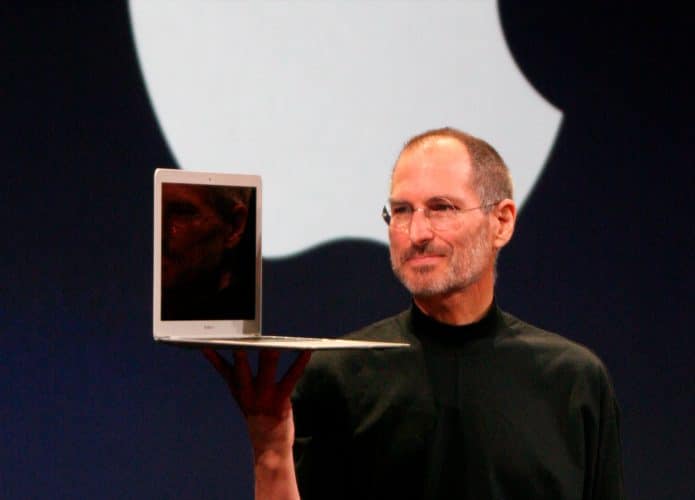 Steve Jobs no lançamento do MacBook Air em 2008