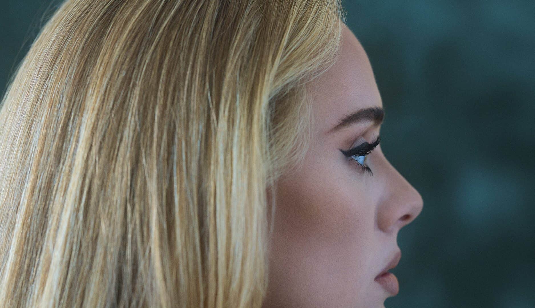 adele capa
