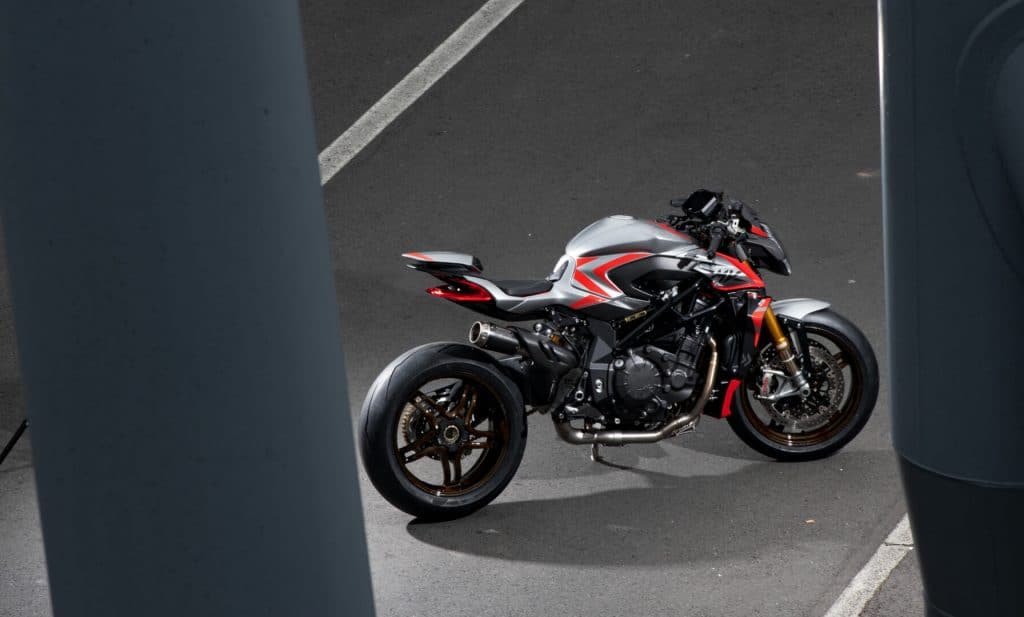 Moto da MV Agusta vista de cima