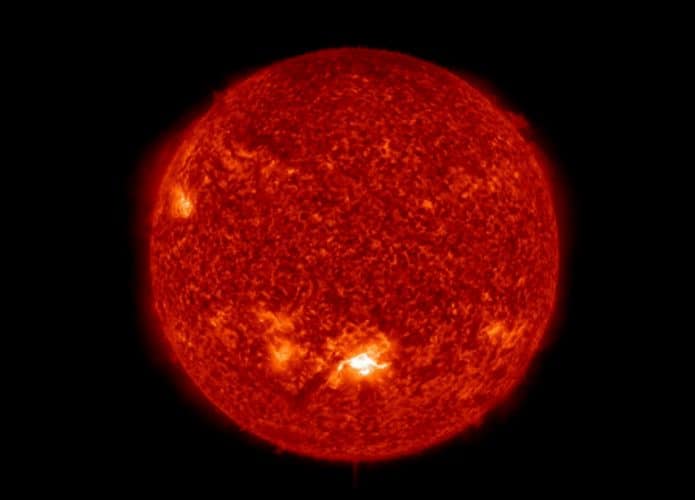erupcao-solar-695x500