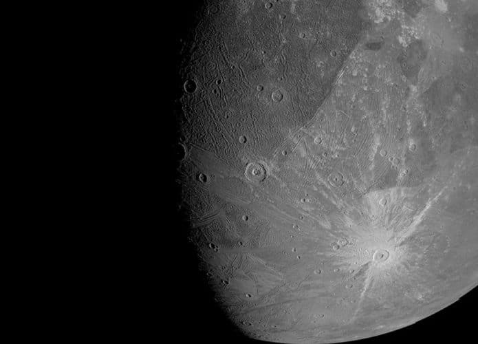ganimedes-jupiter-nasa-1-695x500