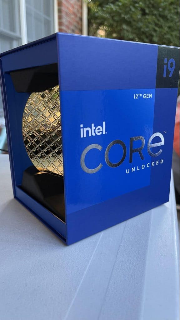12ª geração de processador i9 da Intel é obtida por usuário do Reddit. Imagem: Reddit