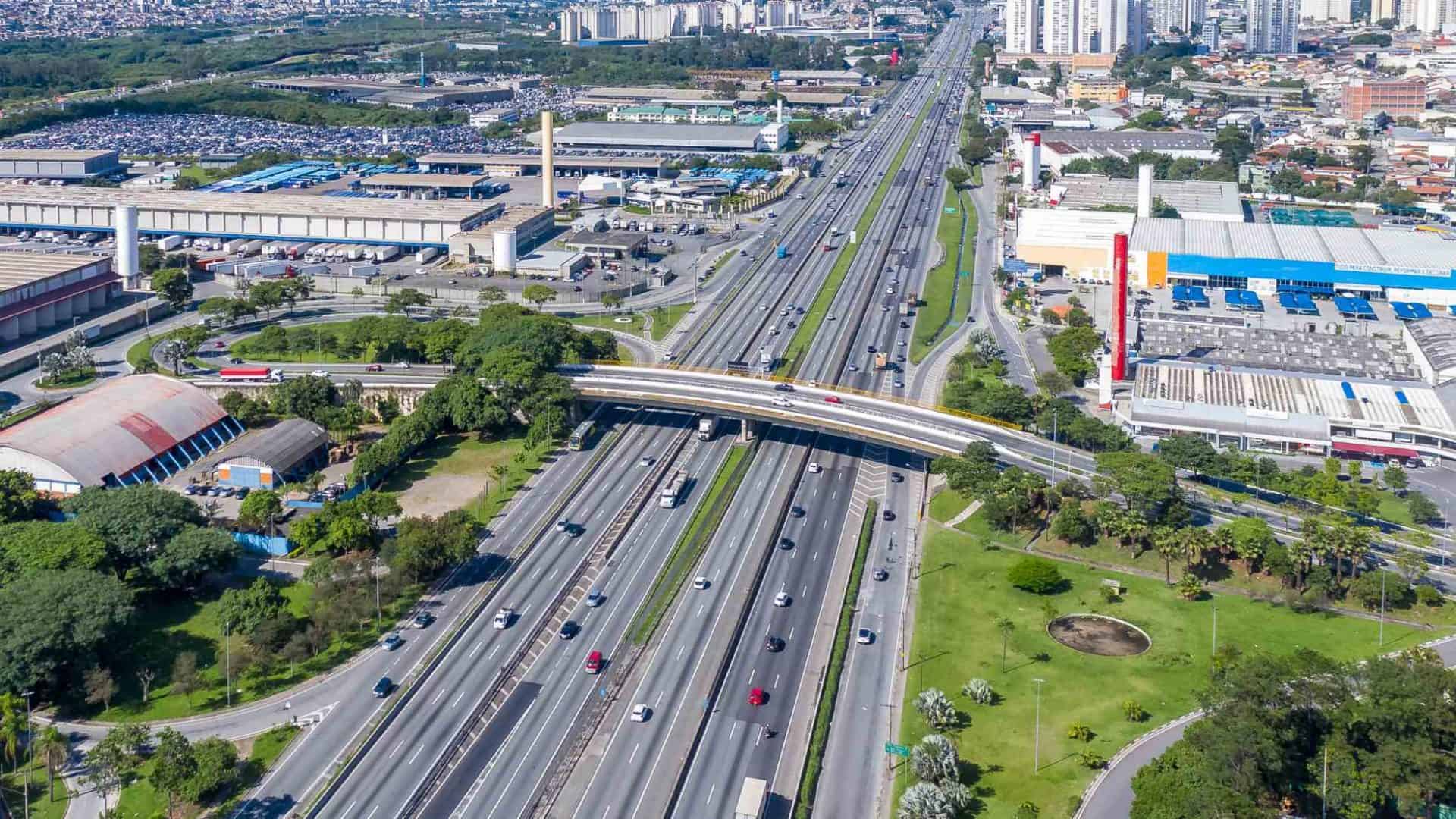 Rodovia Presidente Dutra, que passará por licitação na Bolsa de Valores