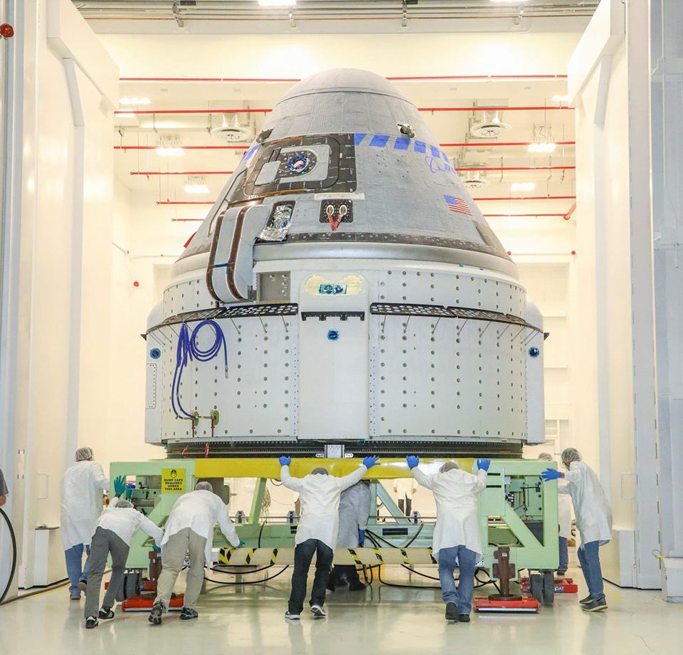 Problema da nave Starliner pode ter a ver com umidade e agentes corrosivos, segundo a Nasa