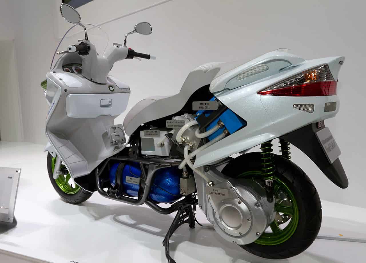 Suzuki lançará versão elétrica da scooter Burgman na Índia