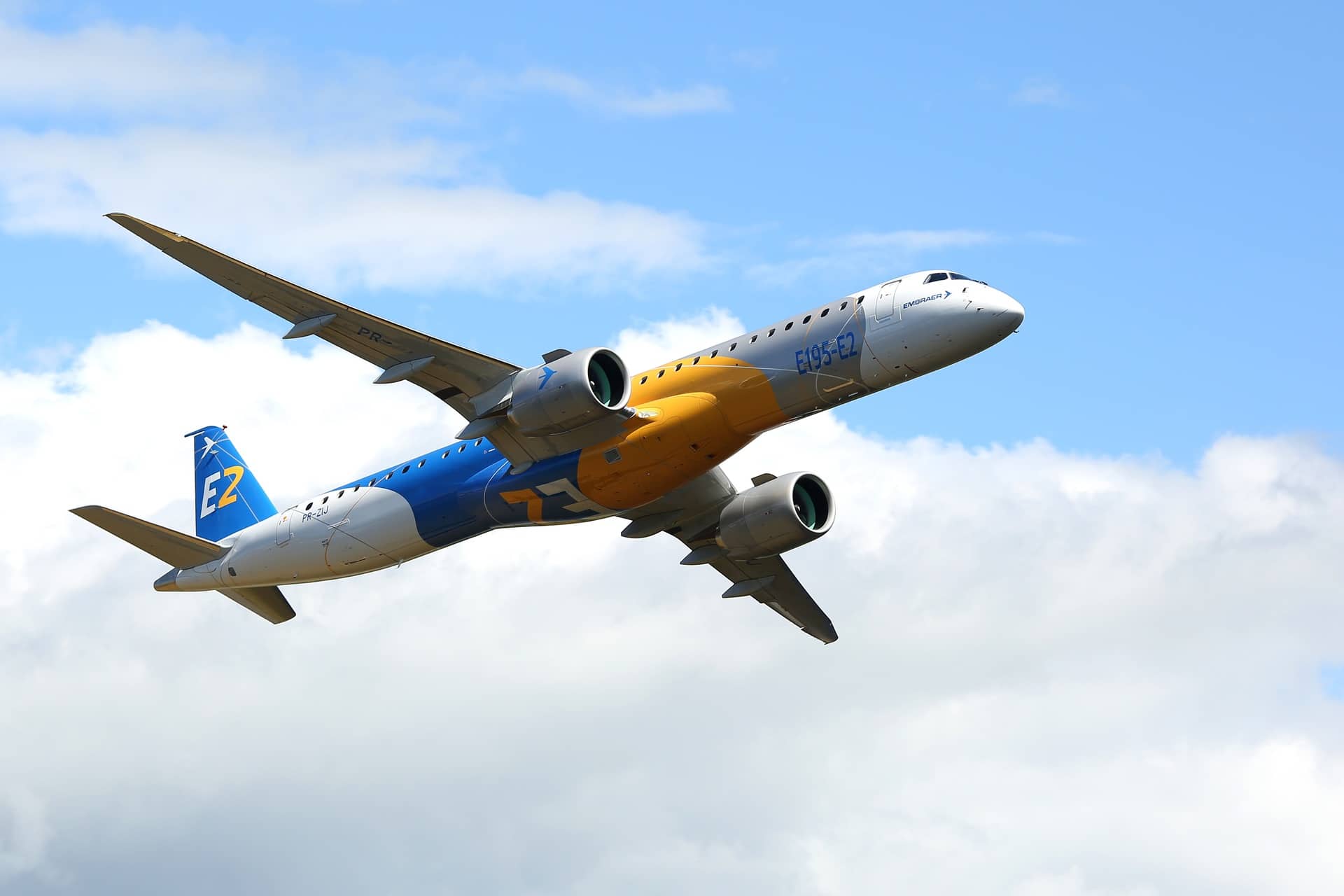 Embraer firma parceria para estudos em Combustível de Aviação “100% Sustentável”