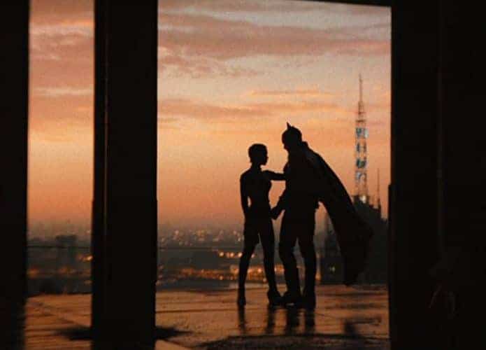 Robert Pattinson e Zoë Kravitz em The Batman