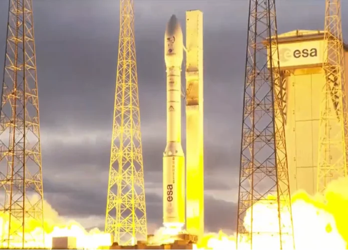 arianespace-exercito-frances-capa-695x500.webp